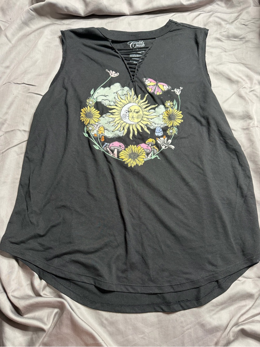 Cold Crush Black Sun & Floral Graphic V-Cut Tank